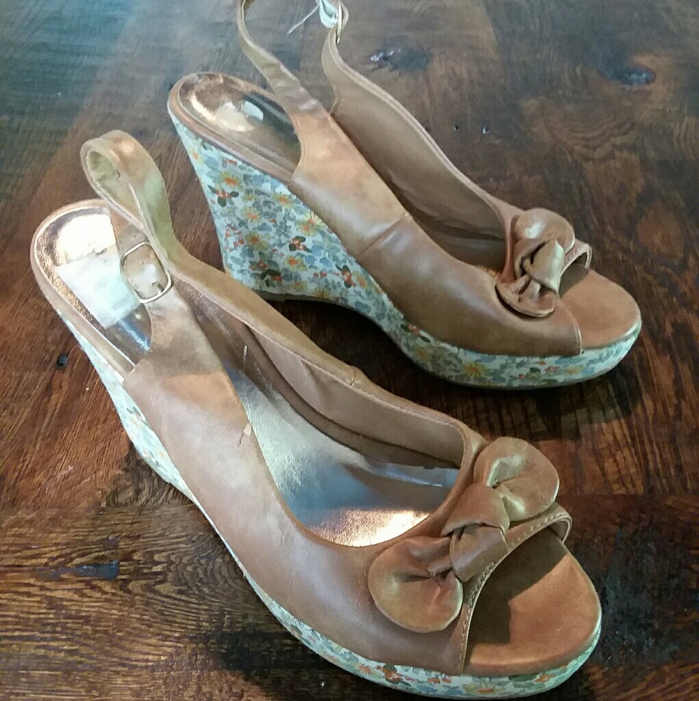 Madden Girl Floral Heels